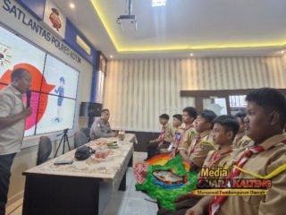 Polres Kotim Berikan Pembekalan Hukum dan Kehumasan kepada Siswa PKS MAN Sampit
