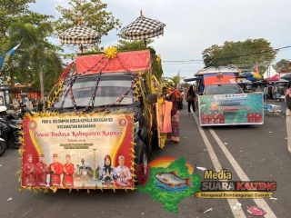 Pawai Carnaval Budaya Meriahkan Hari Jadi Kota Kuala Kapuas ke-220 dan HUT Pemkab ke-75