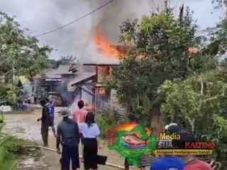Tiga Rumah di Kapuas Hangus Terbakar, Satu Warga Alami Luka Bakar